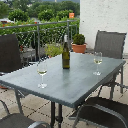 Mosel Ferienwohnung Uerzig Exterior photo