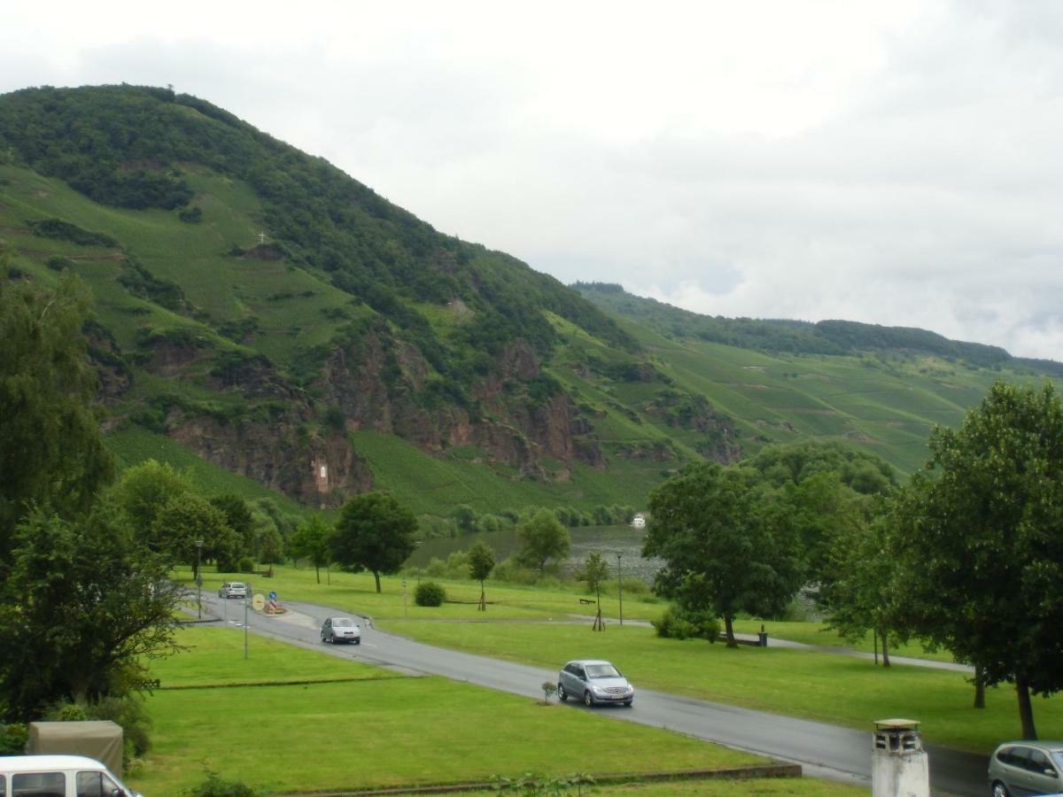 Mosel * Ürzig
